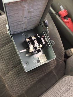 General duty safety switch