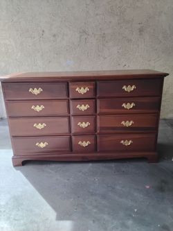 12 DRAWERS WOODEN DRESSER