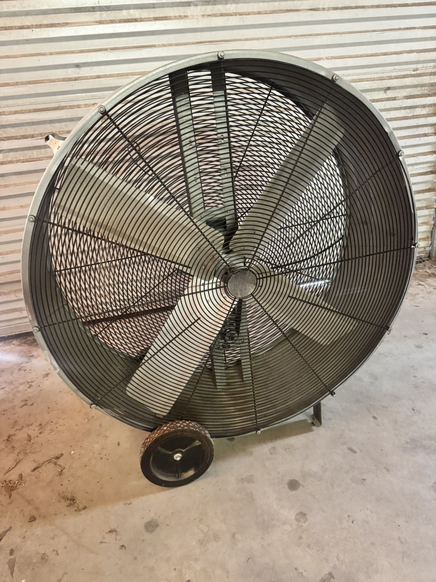 Maxx Air Shop Fan 42”