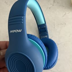 Mpow Kids Headphones with Microphone, Foldable 85/94dB Safe Volume Stereo Adjustable over Ear Headphones for Kids, Girls, Boys, Children, Share Functi