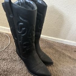 Black Cowgirl Boots 