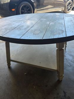 Farm table