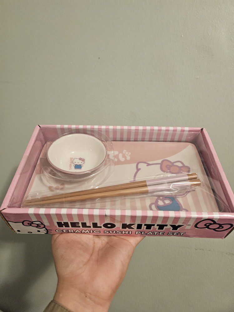 Hello Kitty Sushi Plater