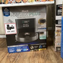 Shark Martrix Plus