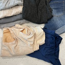 Bundle Maternity Clothes Size Medium