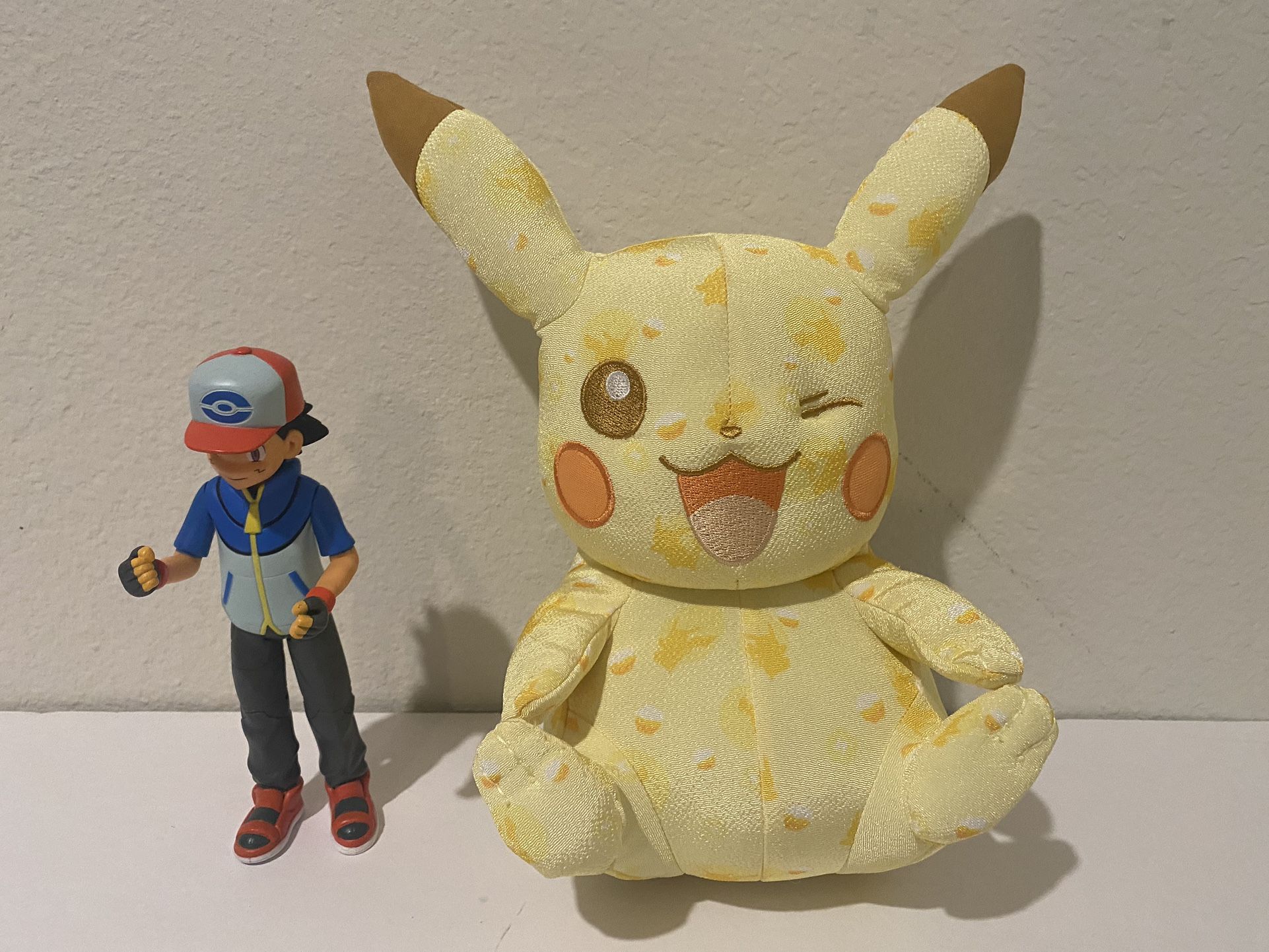 Pokemon Black & White Trainer Figures Ash with Pikachu Exclusive