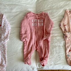 Newborn girl clothes
