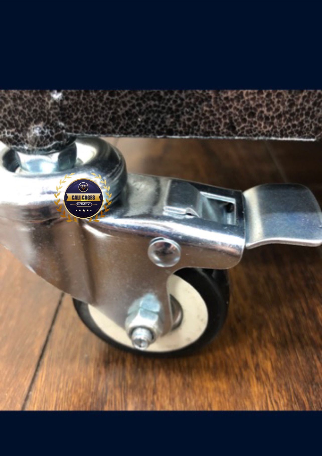 Dog Pet Cage Kennel Size 43” With Divider And Feeding Bowls New In Box 📦