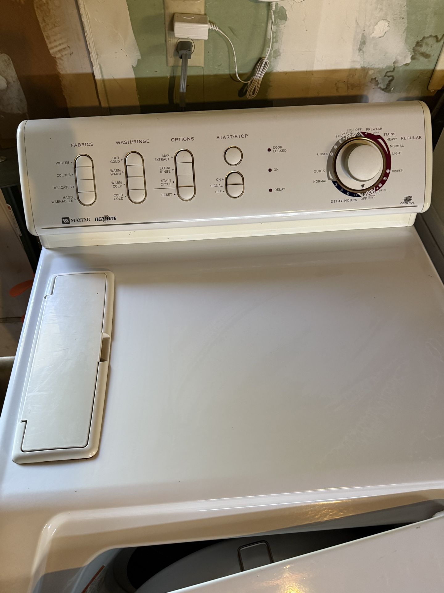 Maytag Neptune Washer + Dryer Electric