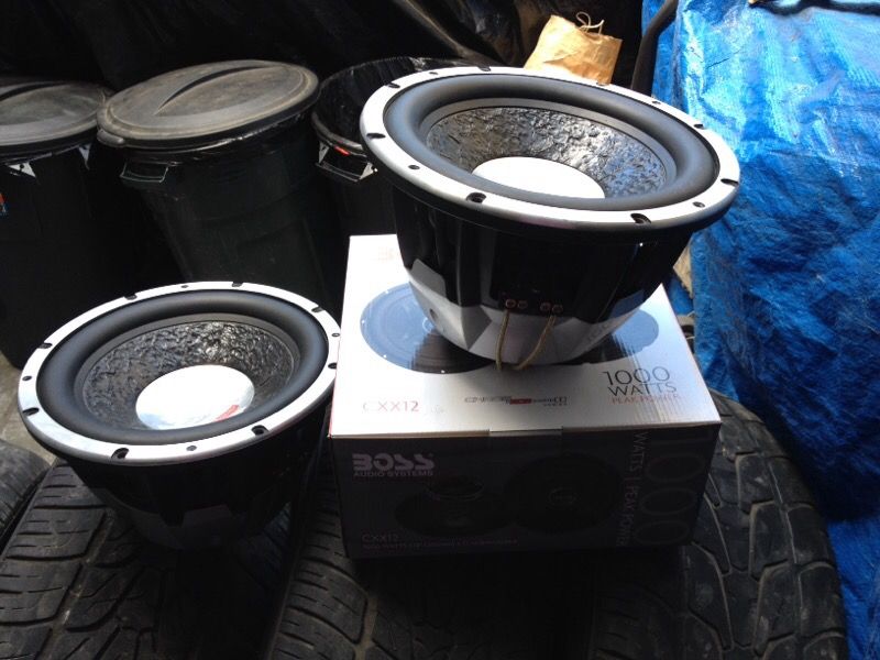 Bocinas 12 boss 2400 watts doble bobina