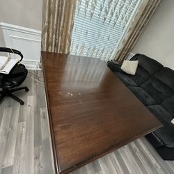 FREE TABLE