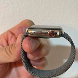 Apple Watch Series 9
GPS + Cellular, 41 mm
Silver Stainless Steel + BANDS