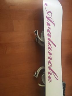 Snowbard with boots. Size 5 ( girls )