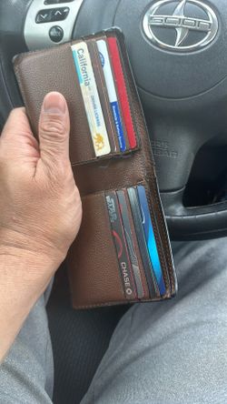 Men Use Coach Wallet