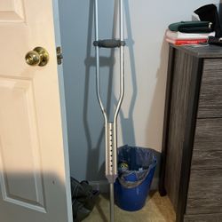 Pair Crutches 