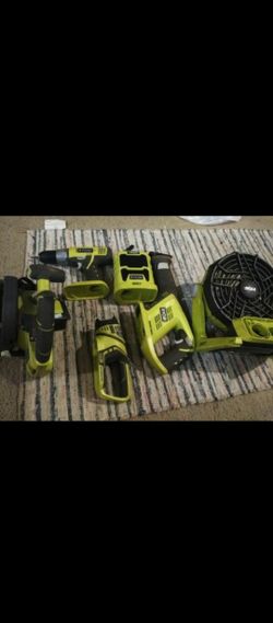 Ryobi tool set