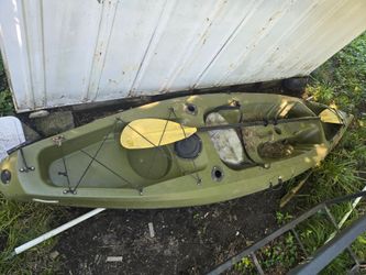 10 1/2 ft kayak