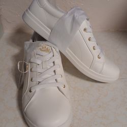 New Women’s Size 11