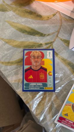 LAMINE YAMAL BLUE STICKER  WORLD CUP