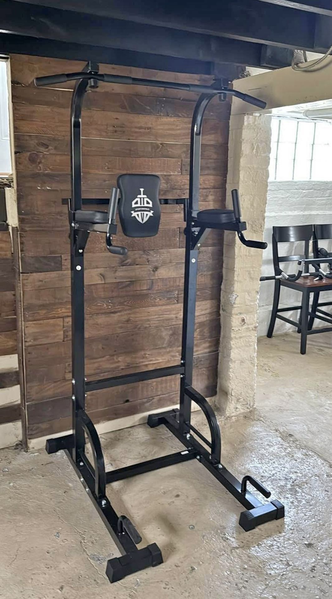 Pull up & dip bar