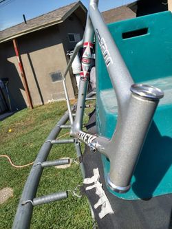 OCLV 5200 Carbon Fiber Trek Frame, 22” color gray