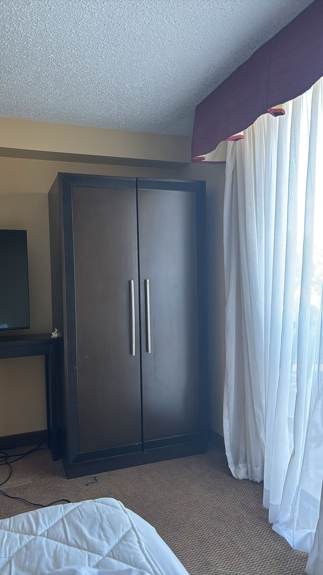 Shelf Standing Closer 