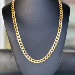 14k solid yellow gold Curb style 24.5” chain Necklace 62.2 grams 10mm