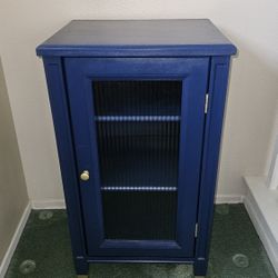 Beautiful Accent Cabinet/Side Storage/Bathroom Cabinet 