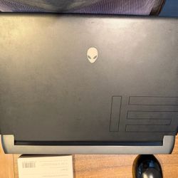 Alienware M15 R5 Gaming Laptop