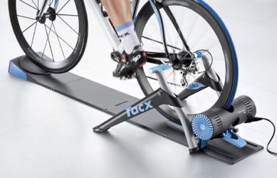 Tacx i-Genius Interactive Trainer