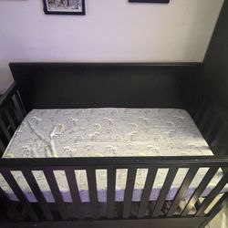 Baby Crib With Mattress Used 