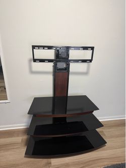 Entertainment center