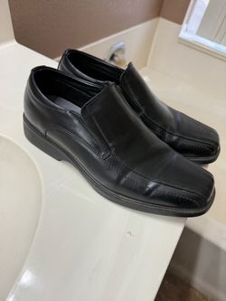 Men’s dress shoes 9.5