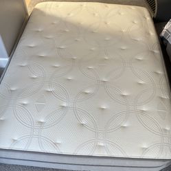Sleep Number Bed Queen