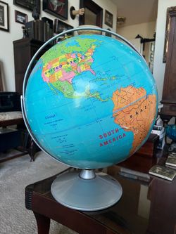 Vintage Concept 16” Globe