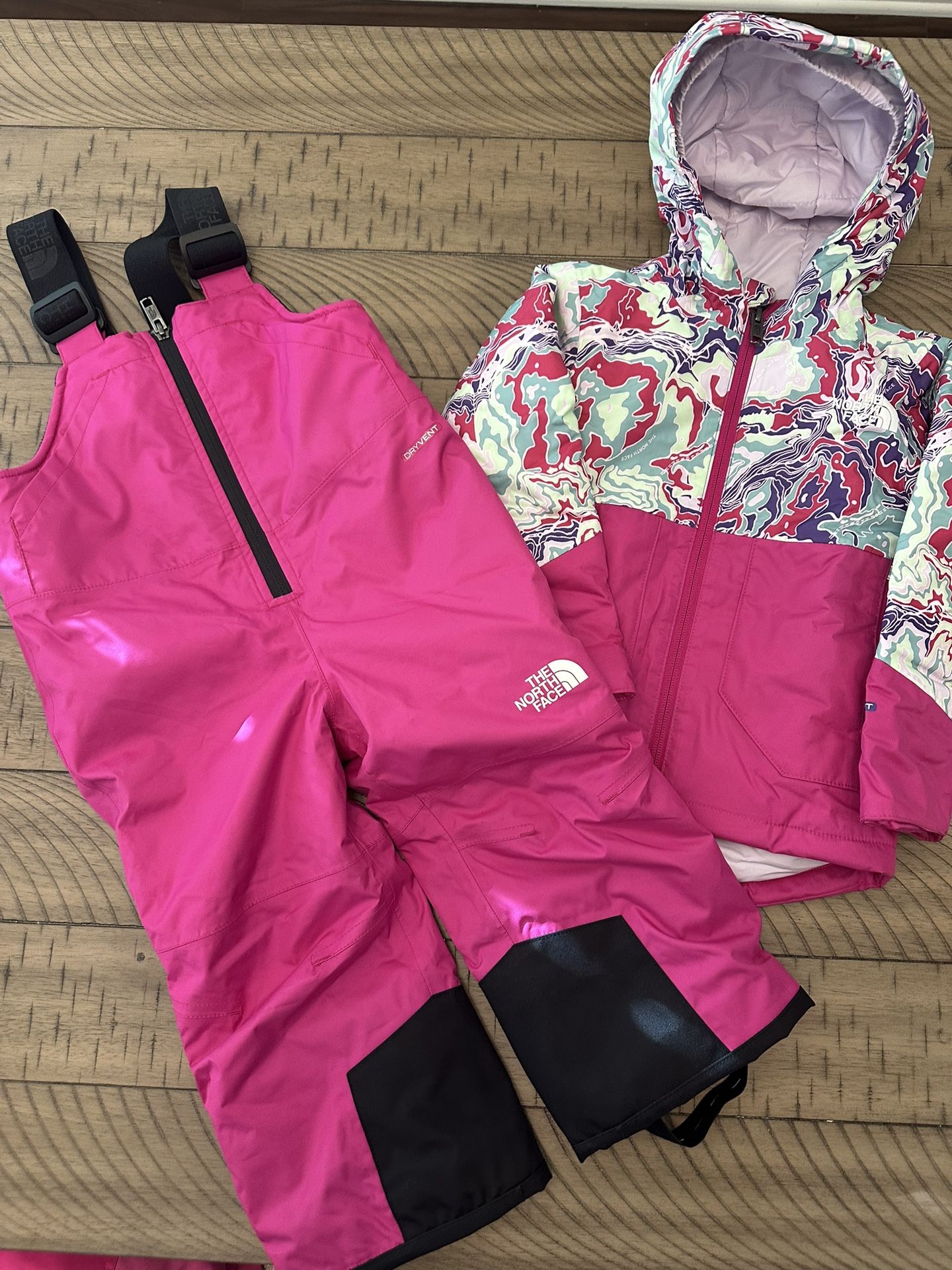 Northface snow Suit -3T