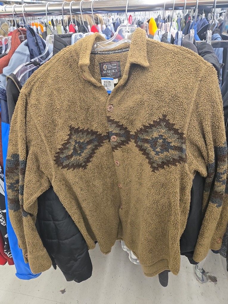 Muskoka Lakes Pull Over