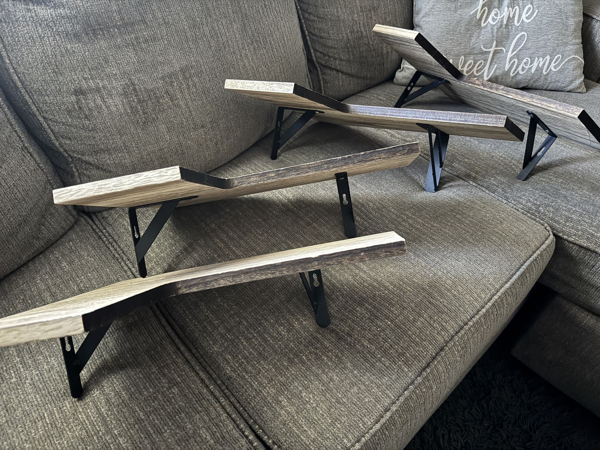 4 Modern Lightweight Shelving