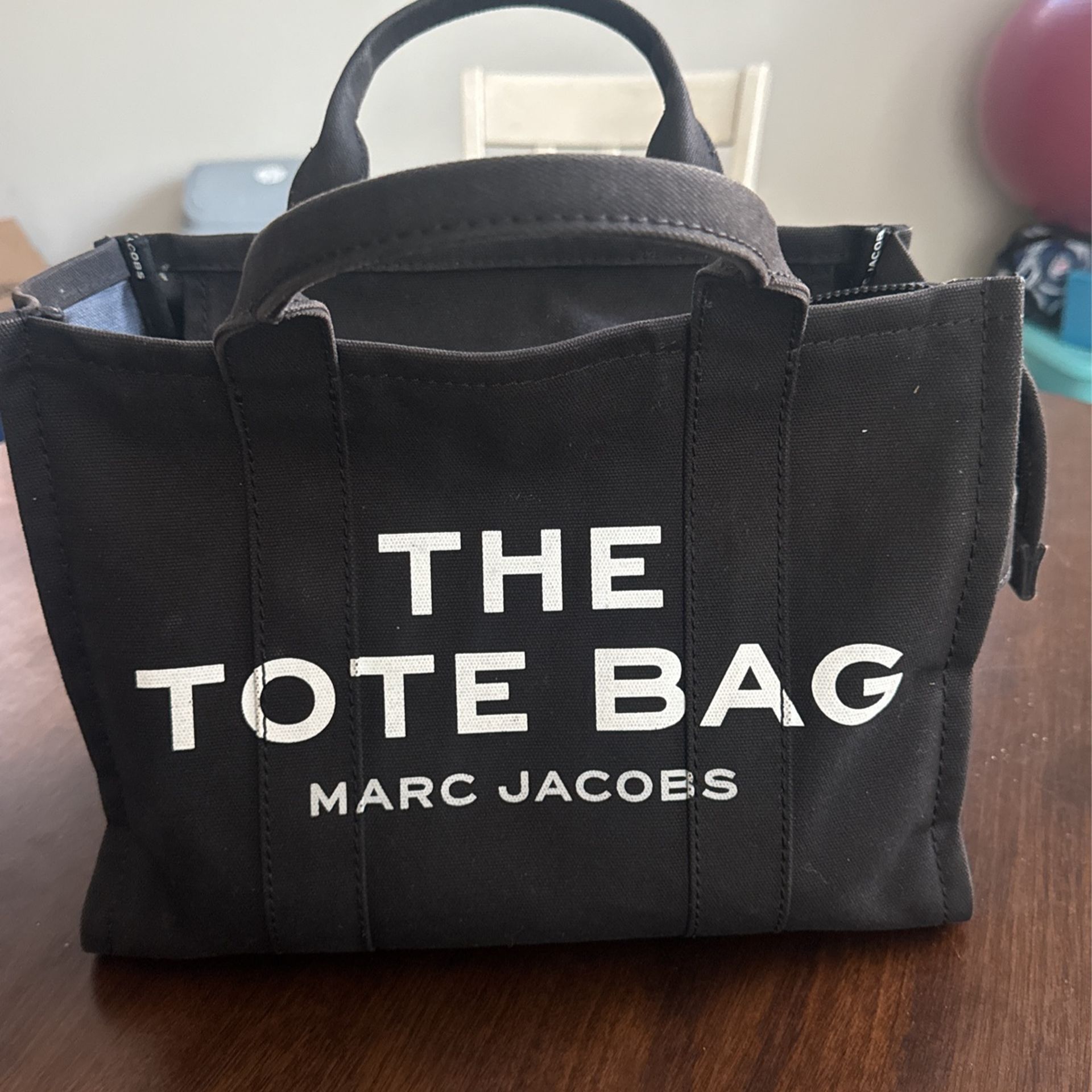 Mark Jacobs “THE TOTE BAG “
