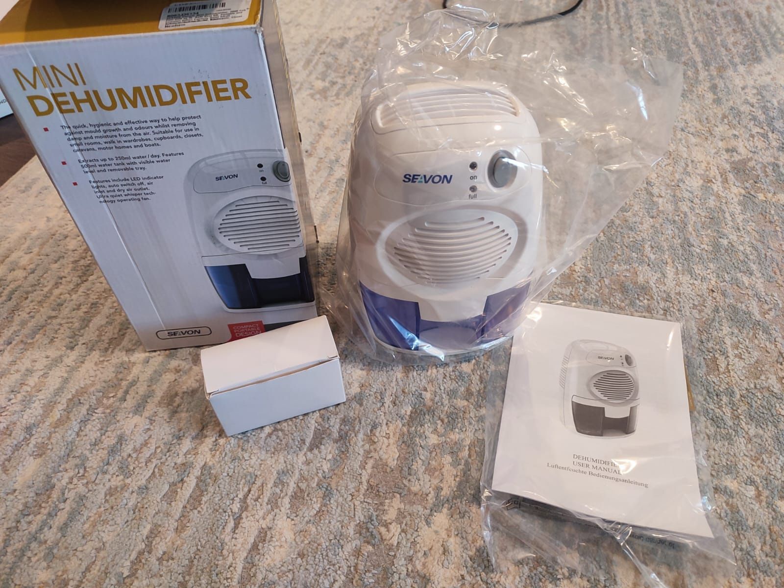 SEAVON Electric Portable Small Dehumidifier 