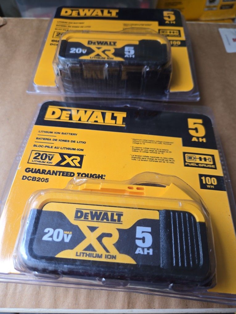 DEWALT 20VMAX XR BATTERIES 5.0AH NEW 