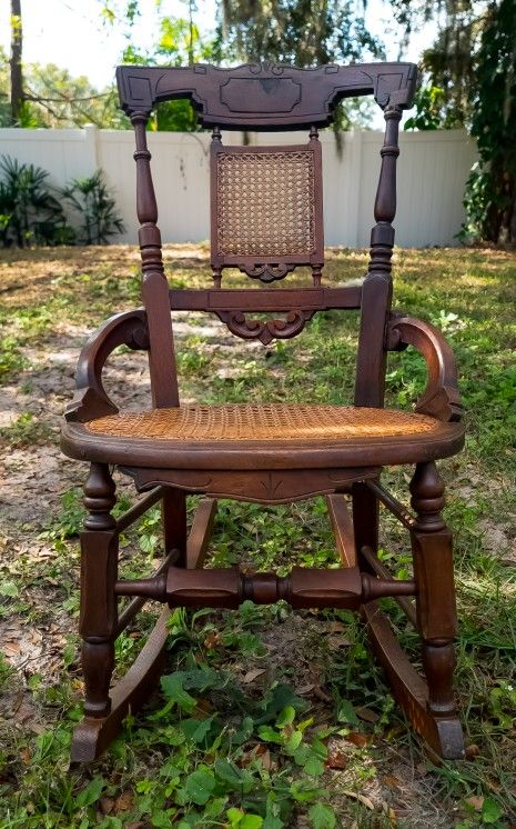Antique Lady’s Rocking Chair – Early 1900s