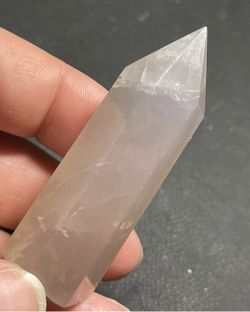 Blue Rose Quartz Crystal Tower Point With Rainbows 2.24in 30g
