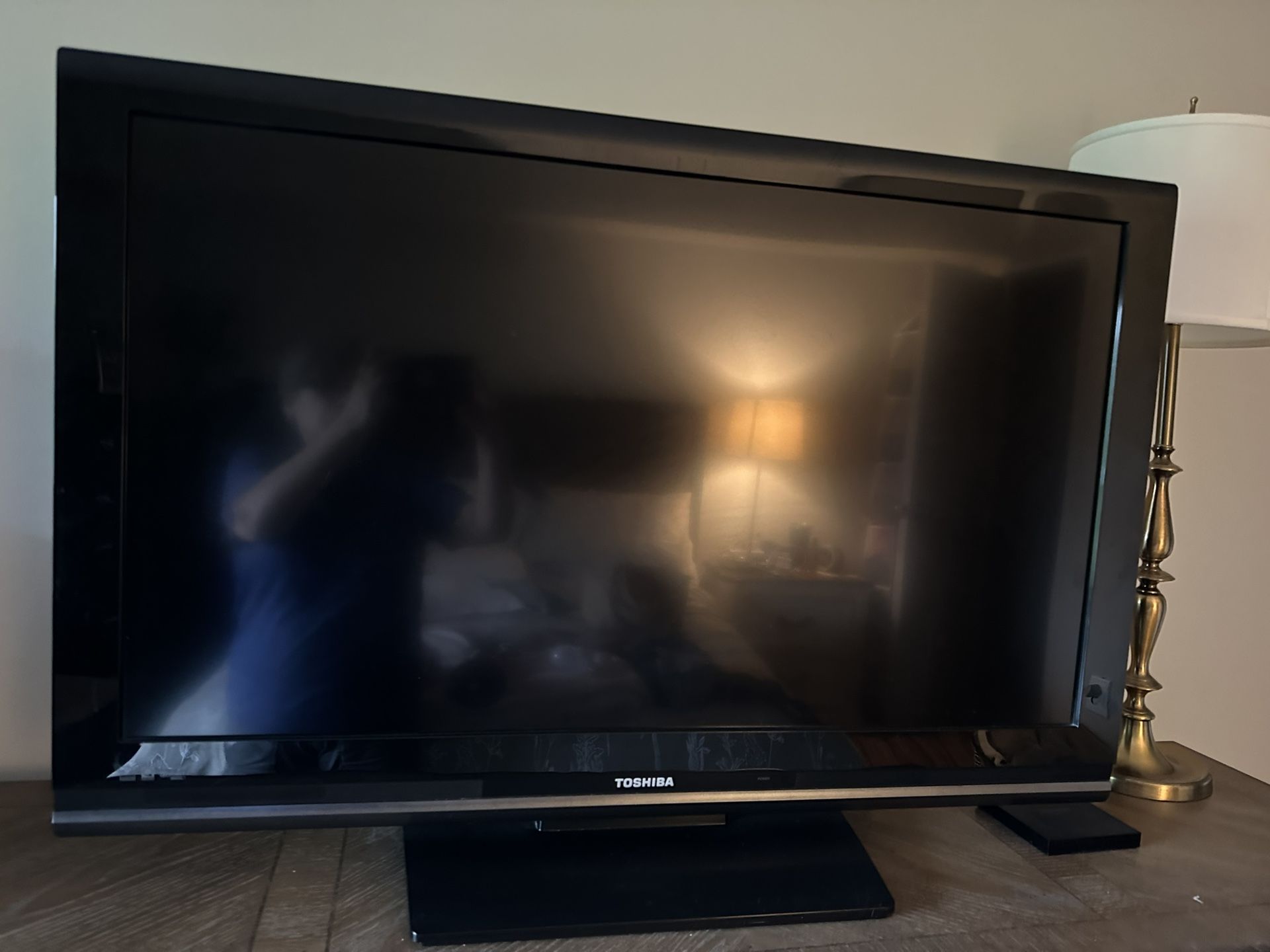 Toshiba Flat Screen TV 