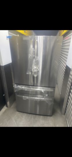 Ge Fridge 4 Door New Never Used 