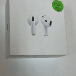 Apple Air Pod 4th Gen Like New 