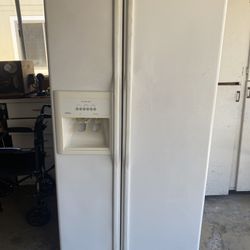 Refrigerator Kitchen Aid
