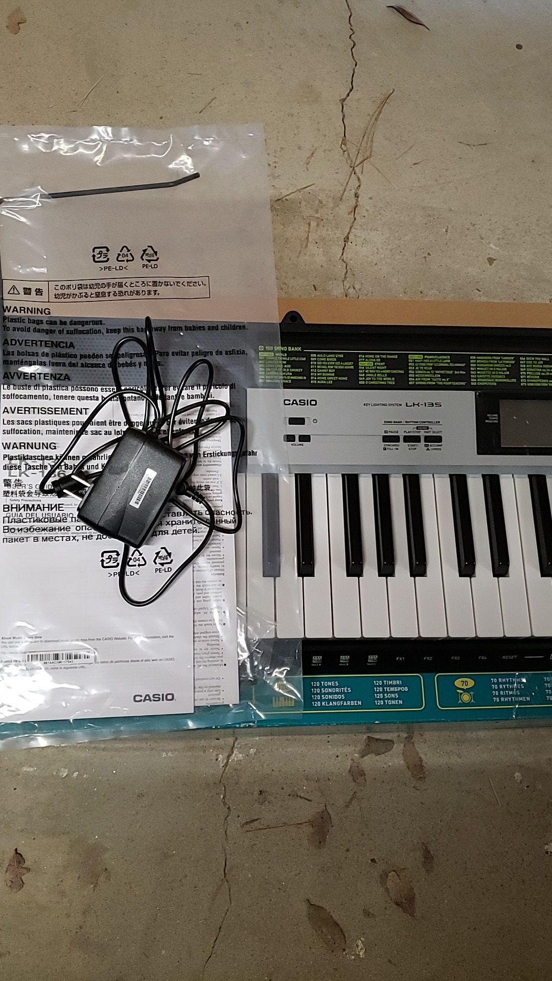 Casio Key Lighting Keyboard Piano 61 Keys LK-135 with Stand