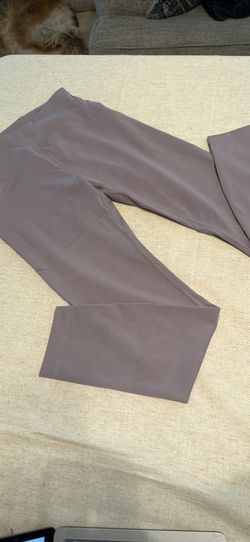 Lululemon - Instill High-Rise Tight 25” size 6
