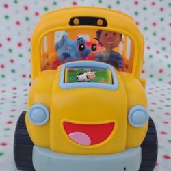 Blue's Clues & You! Sing-Along School Bus with Josh and Blue Figures,